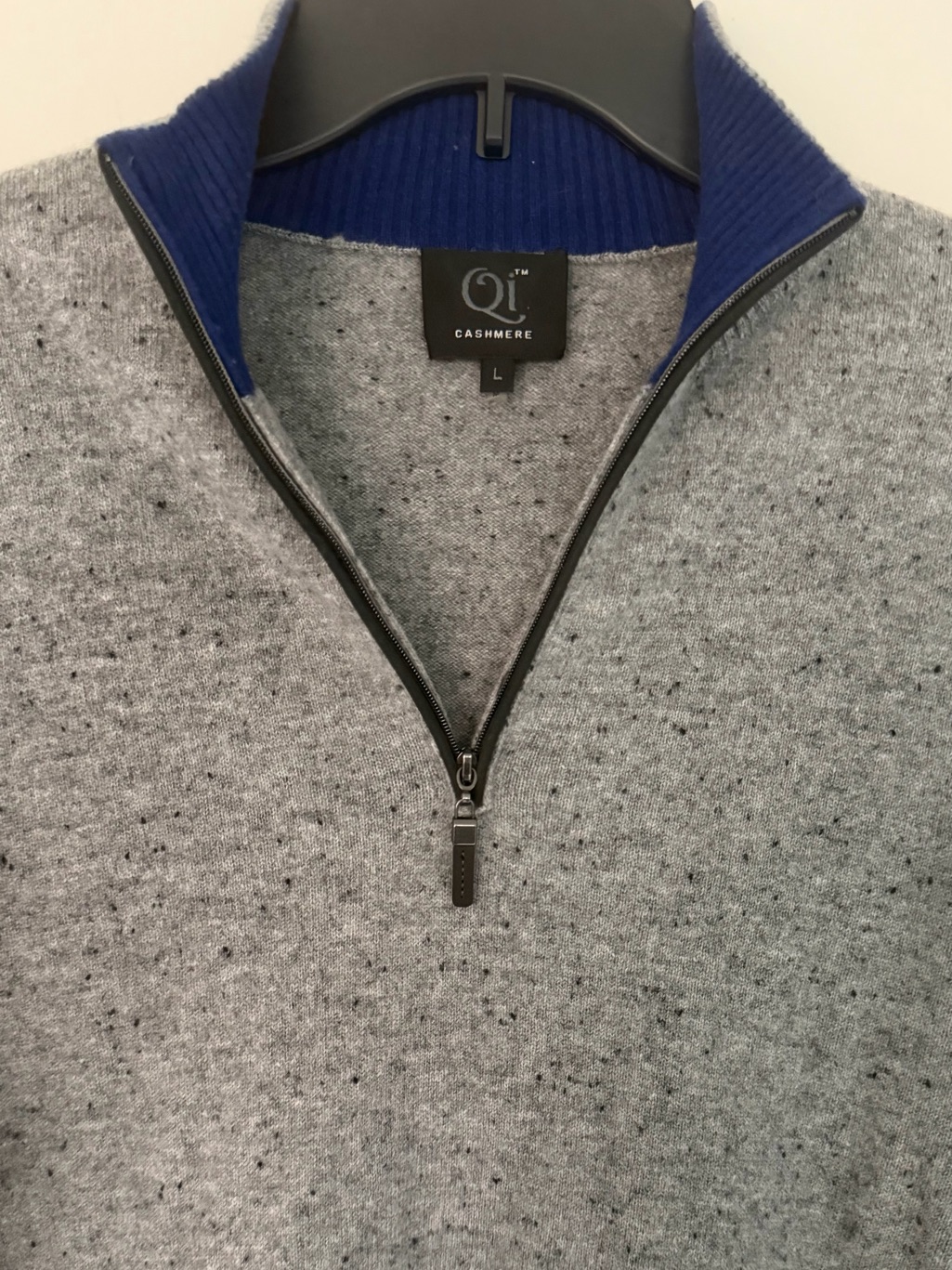Men's Gray Half-Zip Cashmere Sweater With Blue Inner Collar